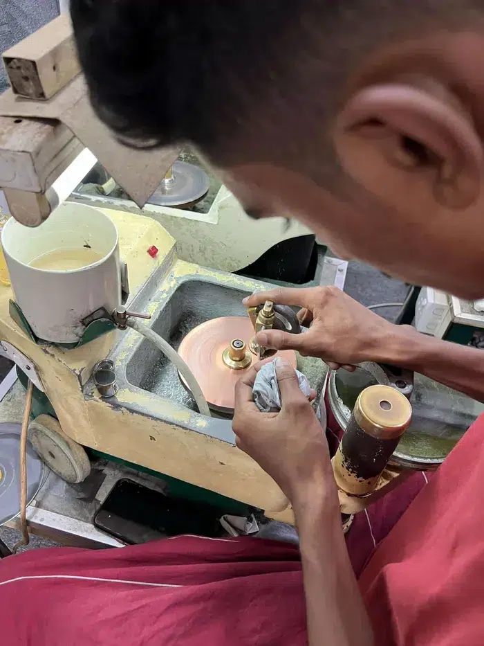 Stone cutting and polishing